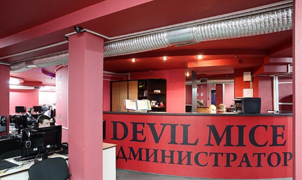 Перерва чимала кількість оголошень в інтернеті, ми зупинилися на DevilMice, так як коментарі до цього клубу в мережі ще «свіжі»