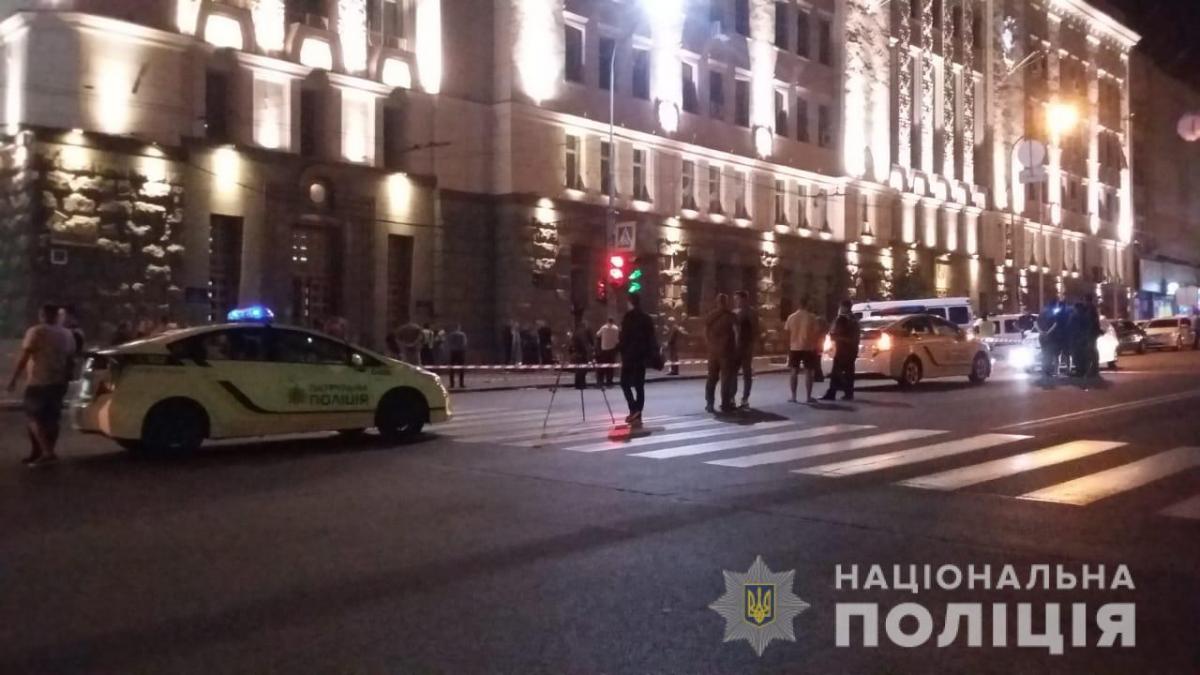 За словами Геращенко, нападнику на вигляд 30-35 років, він спортивної статури