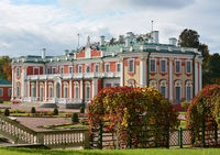 Якось я з батьками гуляючи по   Кадріорг   (Ми раніше жили в   Талліні   ), Виявилася в Катерининському палаці