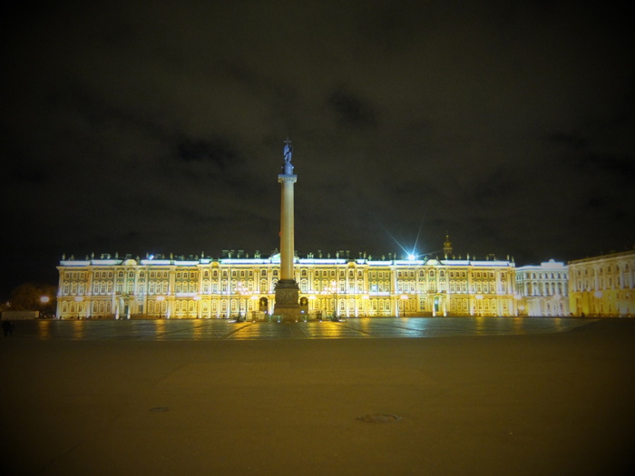 Палацова площа вночі