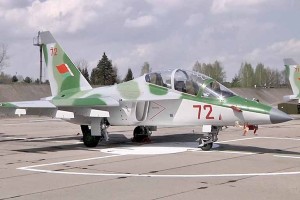 За браком коштів керівництво Міноборони Білорусі вважає за доцільне розвивати свої ВПС за допомогою прийняття на озброєння авіаційного комплексу на базі навчально-бойового літака Як-130