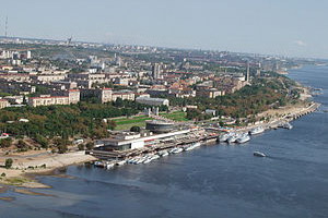 Центральний район міста Волгограда, раніше іменований Сталінським, межує з   Дзержинським   ,   Червоножовтнева   і   Ворошиловським   районами
