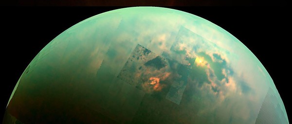 Одна з причин, по якій Титан вкрай важливий для вивчення з точки зору пошуку життя, полягає в тому, що в процесі обміну речовин може брати участь не тільки вода, але і рідкий метан