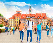 Абітурієнти з усього світу, для того щоб отримати диплом міжнародного європейського зразка і провести студентські роки в стінах знаменитих ВНЗ вибирають для здобуття вищої освіти Польщі