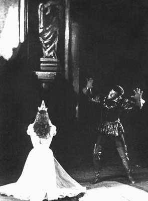 В РРФСР виникли нові оперно-балетні театри в Новосибірську (1945), в Челябінську (1956) та інших містах