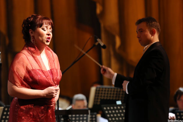 Крім того, Остапченко заспівав партію в квінтеті з опери «Кармен»